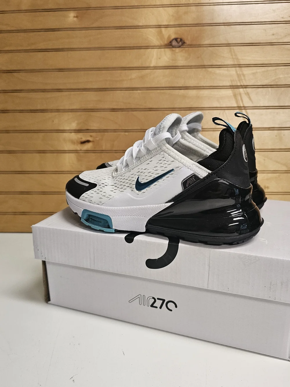 Nike kids air